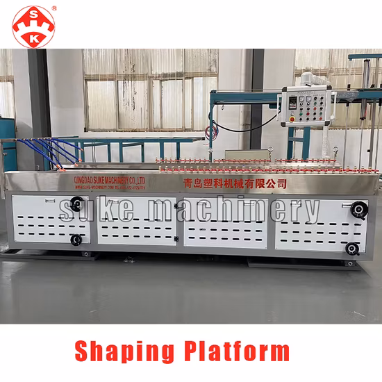 Máquina de painel de PVC WPC para decoração de interiores, revestimento de teto, telhas, painel de banheiro oco, linha de produção de extrusão